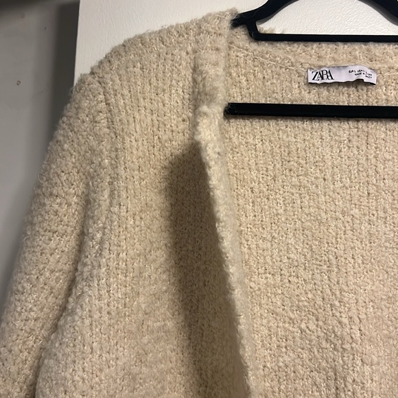 Zara Boucle Cardigan - Picture 3 of 11